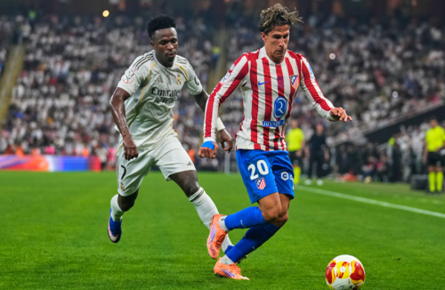 ريال مدريد يتخطى أتلتيكو مدريد ويضرب موعدا مع برشلونة في نهائي كأس السوبر الإسباني