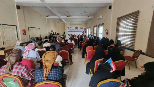 قيادة انتقالي سقطرى تعقد لقاءً تشاورياً موسعاً وتؤكد تمسكها بالمشروع الوطني الجنوبي ورفض أي محاولات للمساس بالمجلس