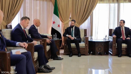 نيابة عن ترامب.. براك يلتقي الشرع لبحث التطورات في حلب