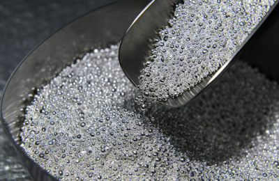 سعر الفضة يكسر حاجز 85 دولارا لأول مرة في التاريخ