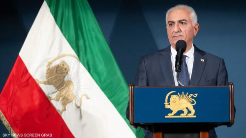 "توقيت حساس وولاء سري".. نجل شاه إيران يدعو للضغط على طهران