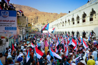 تلبيةً لدعوة الرئيس الزُبيدي.. أبناء حضرموت يحتشدون في مليونية الثبات والتصعيد الشعبي