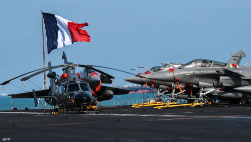 فرنسا تعتزم نشر حاملة مروحيات في الشرق الأوسط