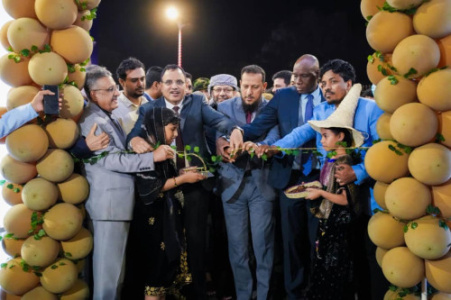 بحضور اللواء السقطري ومحافظ عدن الشيخ .. تدشين المعرض الوطني للبن و التمر في العاصمة عدن