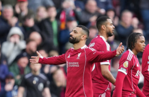 قبل الرحيل.. صلاح يعزز أرقامه التاريخية