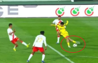 هدف "رابونا" استثنائي في الدوري المغربي.. هل يكرر الجبلي إنجاز صلاح ويتوج بجائزة بوشكاش؟