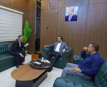 وزير الخدمة المدنية يوجّه باستكمال إجراءات صرف معاشات (6925) من العائدين المشمولين بالقرار رقم (7)