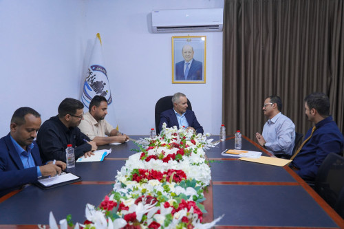 وزير الشؤون الاجتماعية والعمل يناقش مع مؤسسة بازرعة تطوير العمل الإنساني والخيري