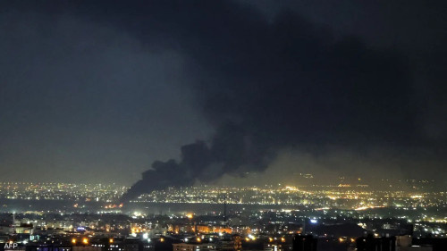 إعلام إيراني: دوي انفجارات في سماء طهران