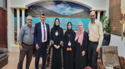 عميد كلية طب الأسنان بجامعة عدن يبحث مع ممثلة الصليب الأحمر الدولي تعزيز التعاون العلمي