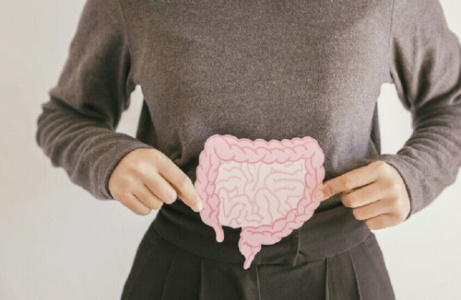 سر الظهور أصغر بعشر سنوات