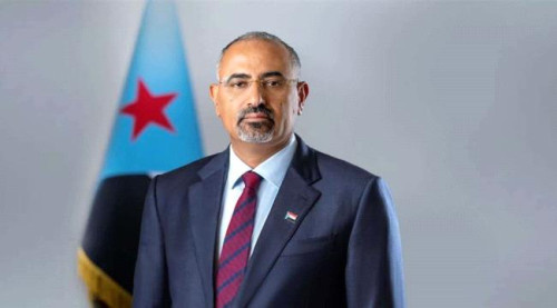 الرئيس الزُبيدي يُعزّي في وفاة الرئيس عبدربه منصور هادي
