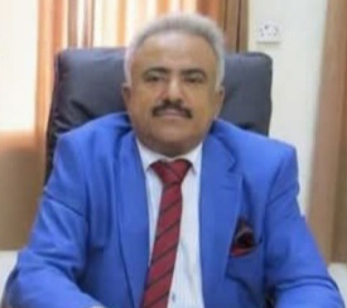 مدير عام مكتب التعليم الفني بالعاصمة عدن يُعزّي في وفاة الرئيس عبدربه منصور هادي